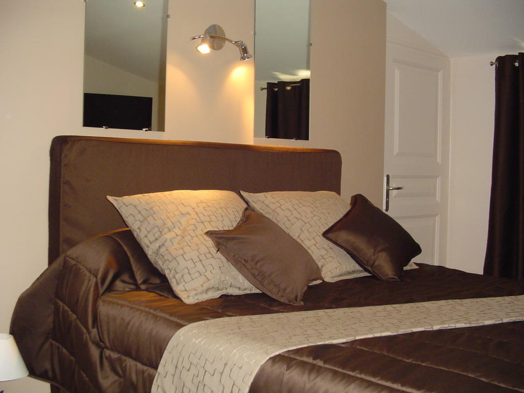 La Cabane De Pepe Emilien Bed and Breakfast Chomérac Δωμάτιο φωτογραφία