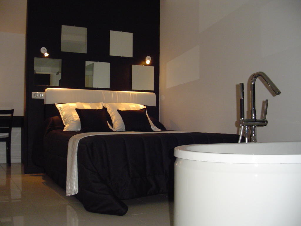 La Cabane De Pepe Emilien Bed and Breakfast Chomérac Δωμάτιο φωτογραφία